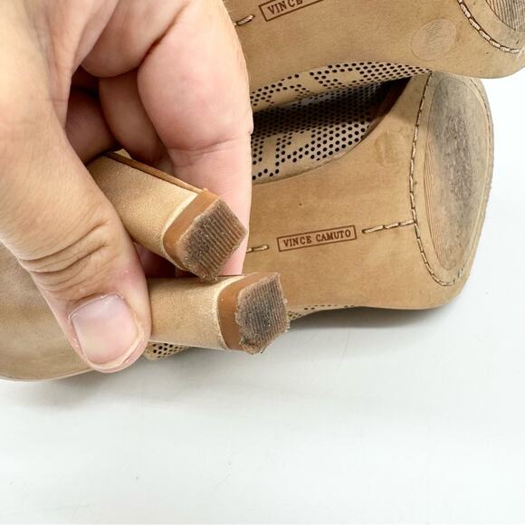 Vince Camuto Nattey 2 Perforated Leather Slit Peep Toe Heels Tan Size 8.5 - Picture 12 of 13